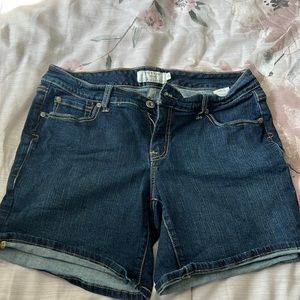 Torrid size 10 Jean shorts